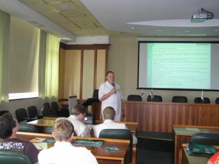 Бузмаков Владимир (ГКИ) открывает семинар